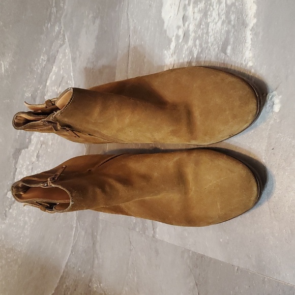 Ba&sh Suede Ankle Boots. Size 39. Genuine Leather. Light Brown. 1.5" Block Heel. - Picture 2 of 12